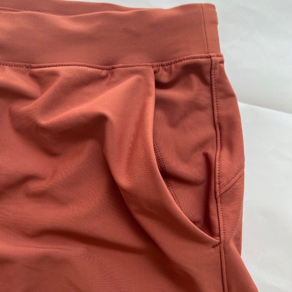 Old Navy Shorts High Rise Go Dry PowerSoft Drawstring Waist Size XL Rust - Picture 3 of 5